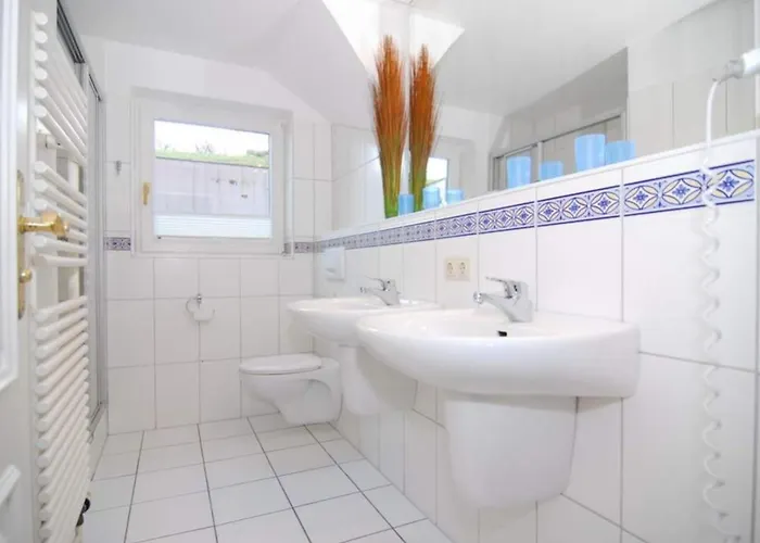 Alma &amp Eva, Whg 9